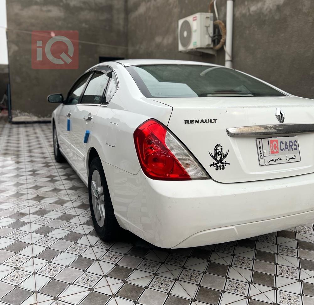 رينو سافران